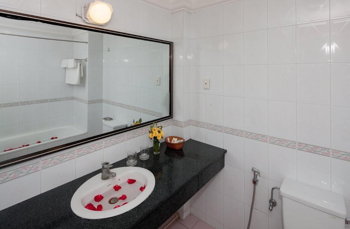 Lucky Central Hotel & Travel Hà Nội Ngoại thất bức ảnh